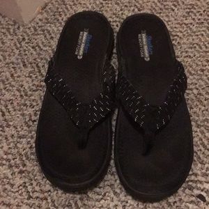 Skechers memory foam flip flops